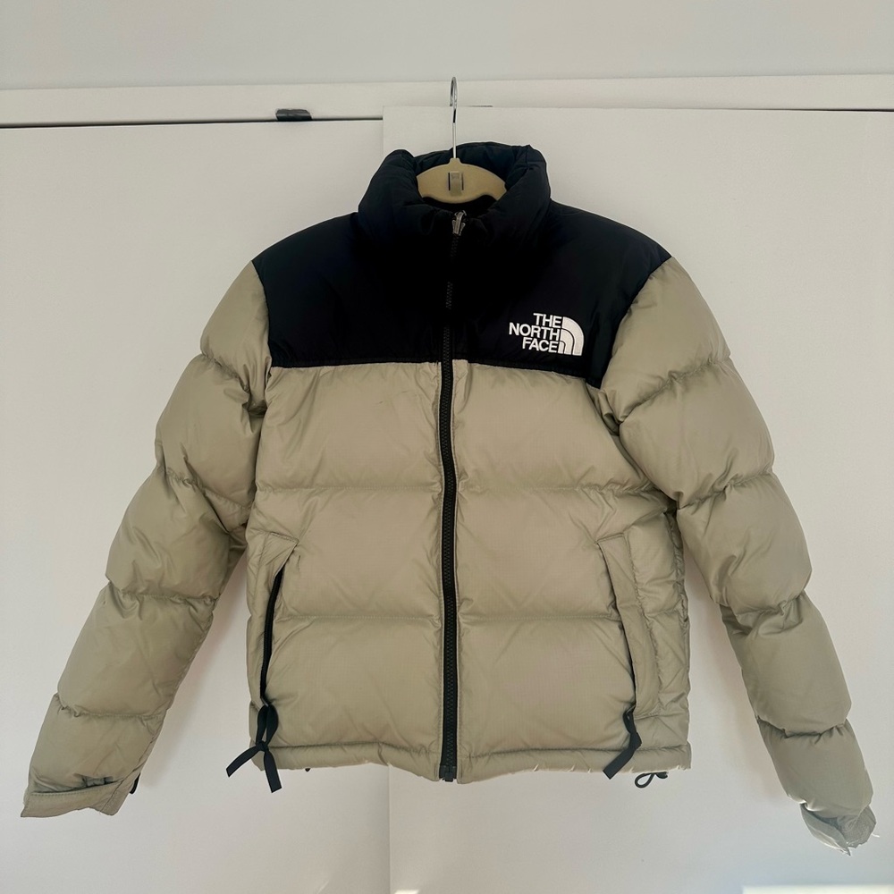 Mint green retro Nupste Northface puffer